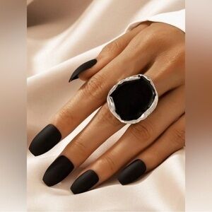 ✨NEW✨ Elegant Silver tone and Black Opal Statement Ring